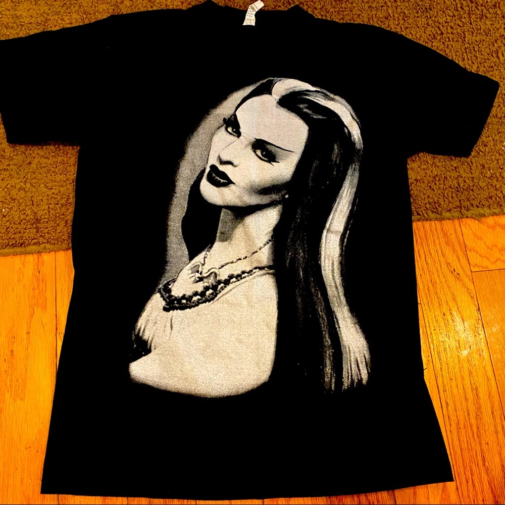Lily Munster small women’s t-shirt